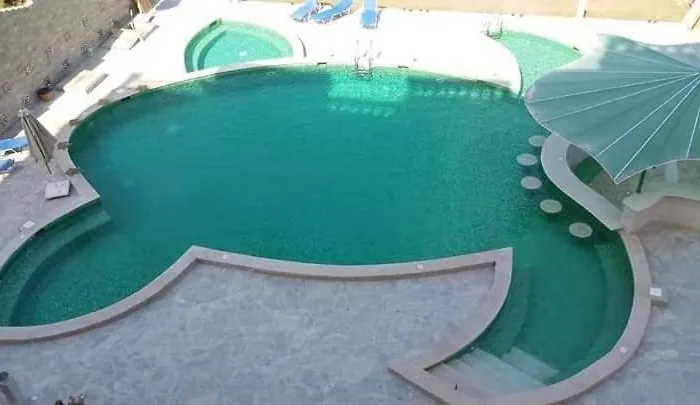 Turtles Resort *